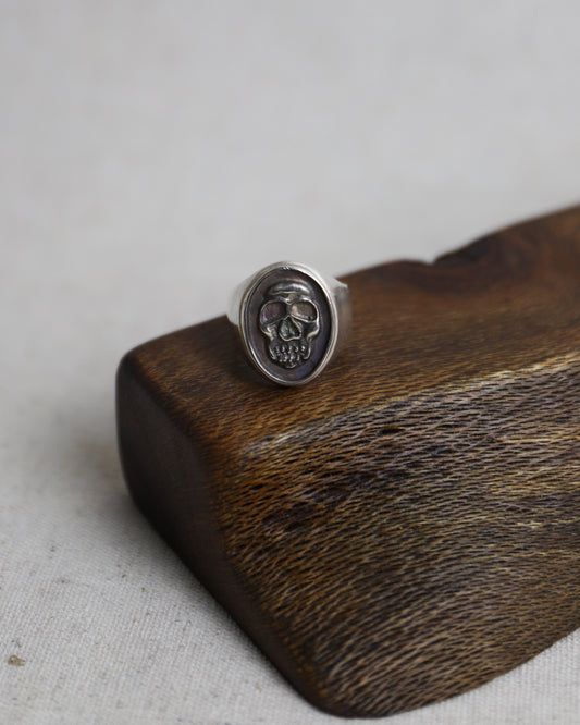skull signet