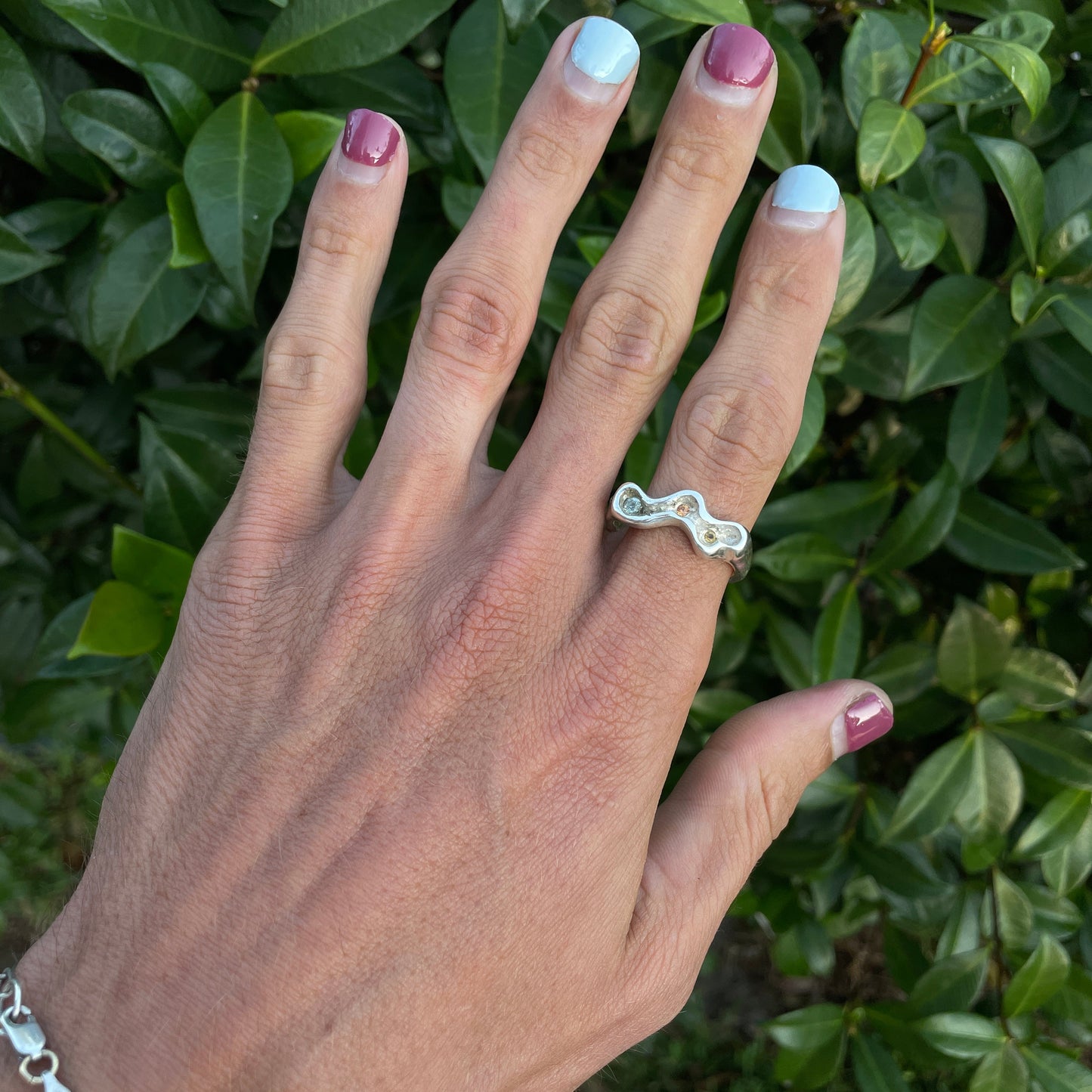 oyster band w/ 5 gems